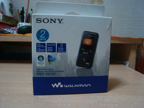 Sony 2 GB Walkman Video MP3 Player with FM Tuner (Black)